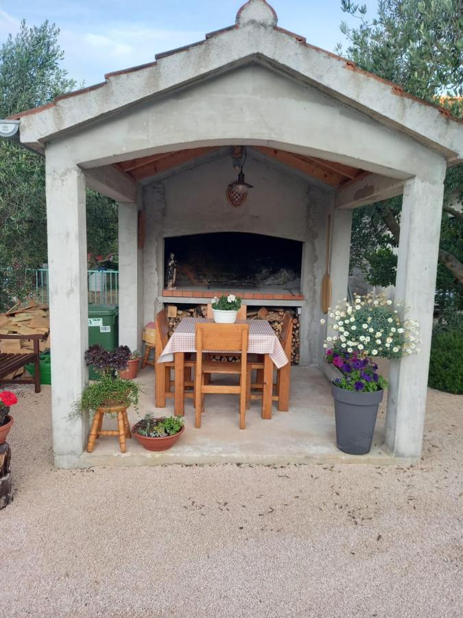 Apartmani Sara Bibinje Esterno foto