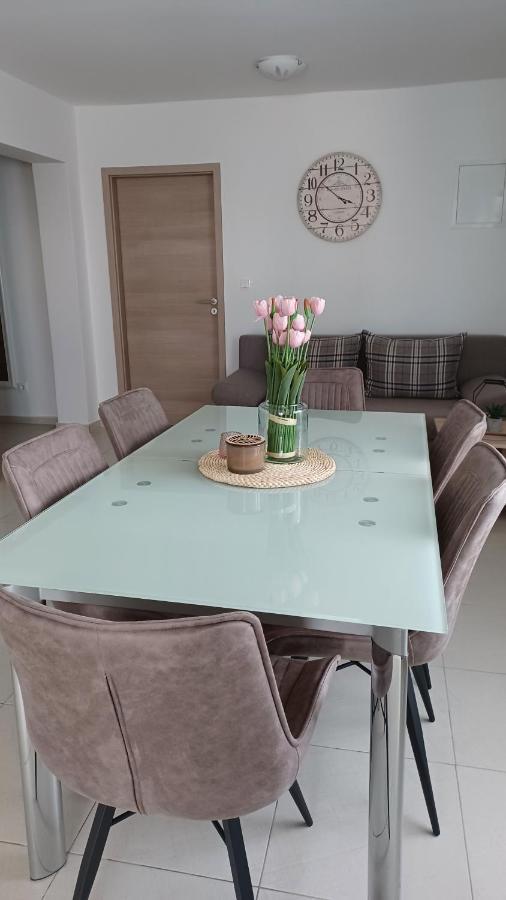 Apartmani Sara Bibinje Esterno foto